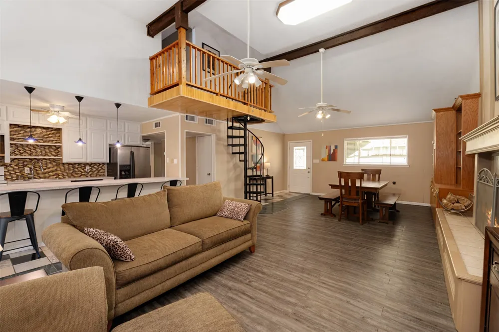 104 Oakcrest Court Trinidad, TX 75163