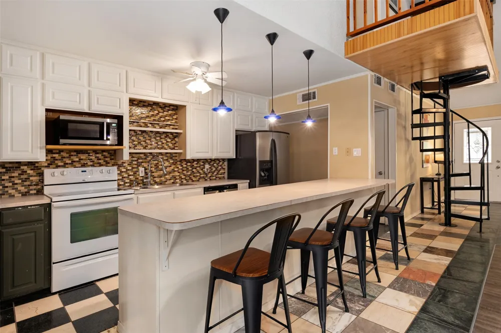 104 Oakcrest Court Trinidad, TX 75163