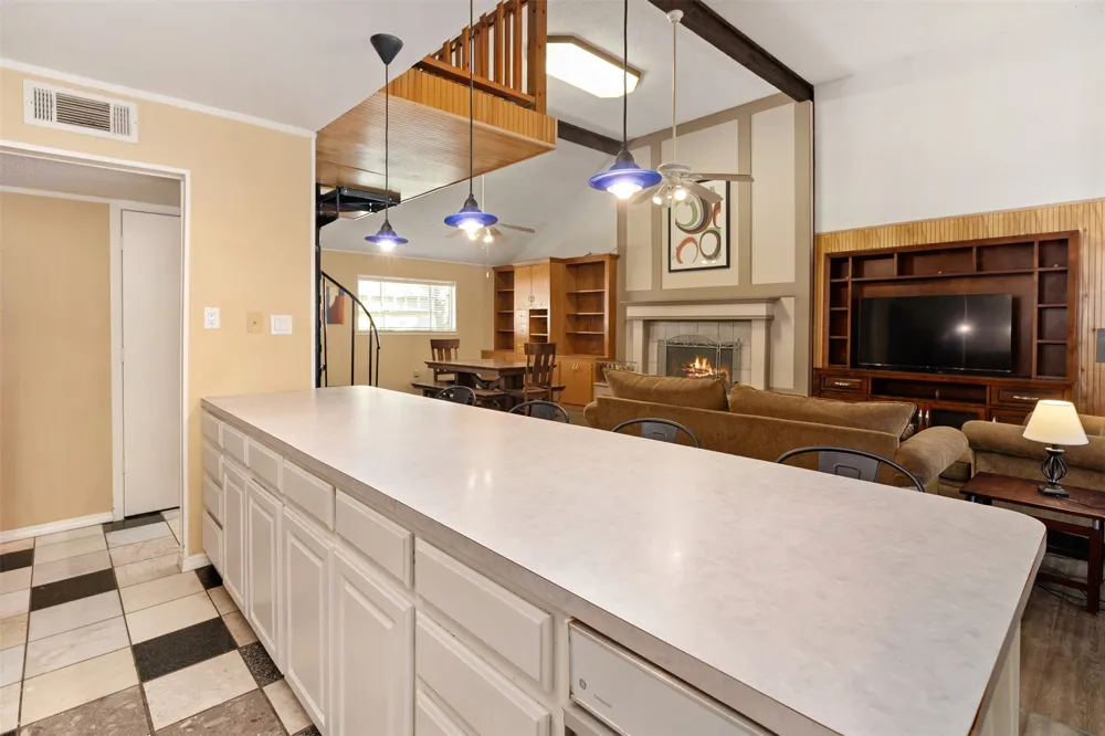 104 Oakcrest Court Trinidad, TX 75163