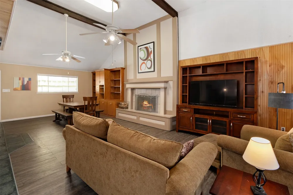 104 Oakcrest Court Trinidad, TX 75163