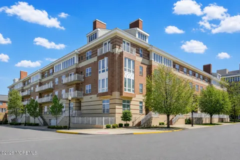 368 Rector Street #414