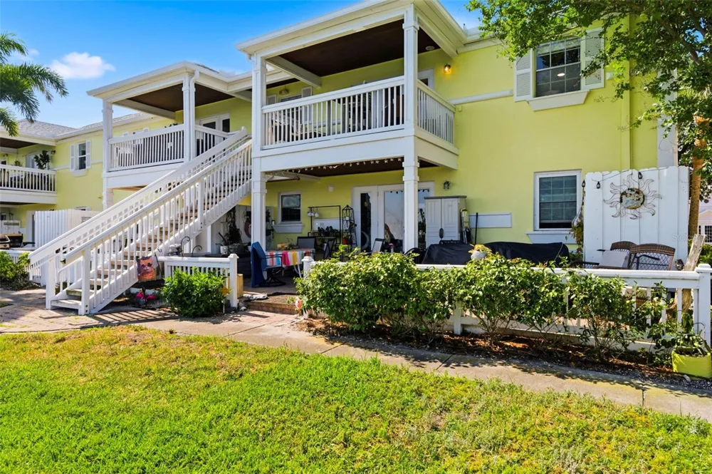 201 POMPANO DRIVE SE #C furnished St Petersburg, FL 33705