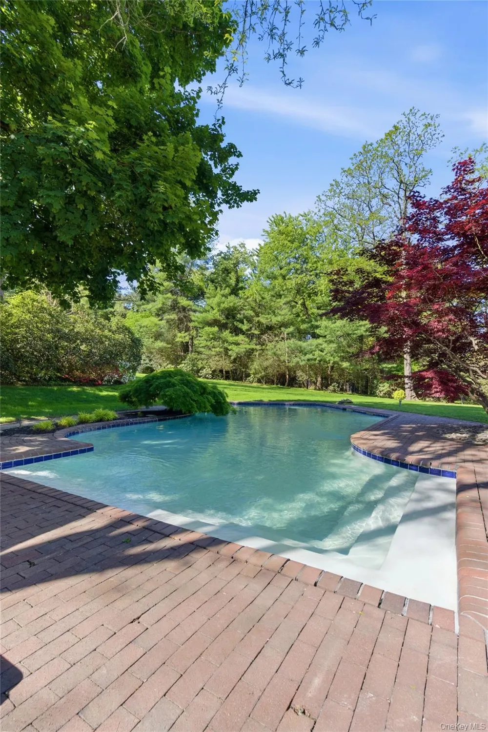 93 Hoaglands Lane Old Brookville, NY 11545