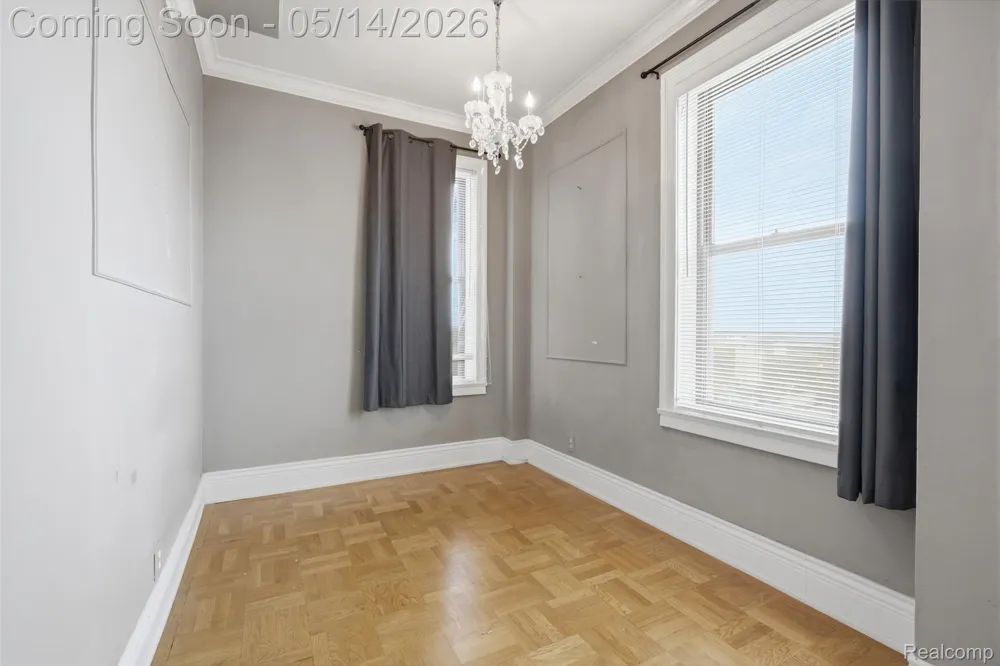 2900 E Jefferson #602 Detroit City, MI 48207