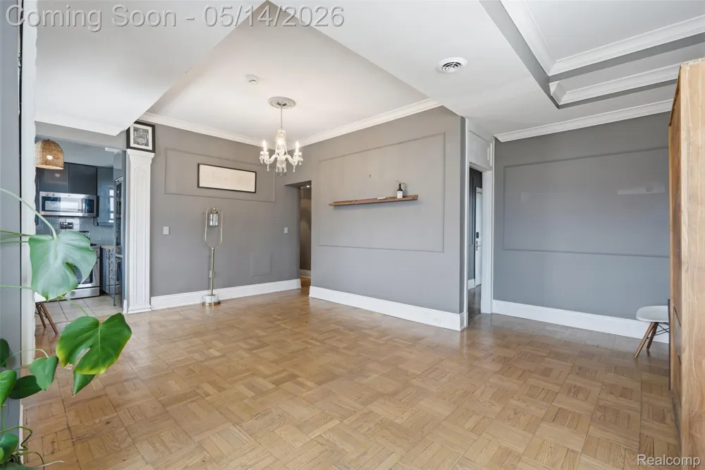 2900 E Jefferson #602 Detroit City, MI 48207