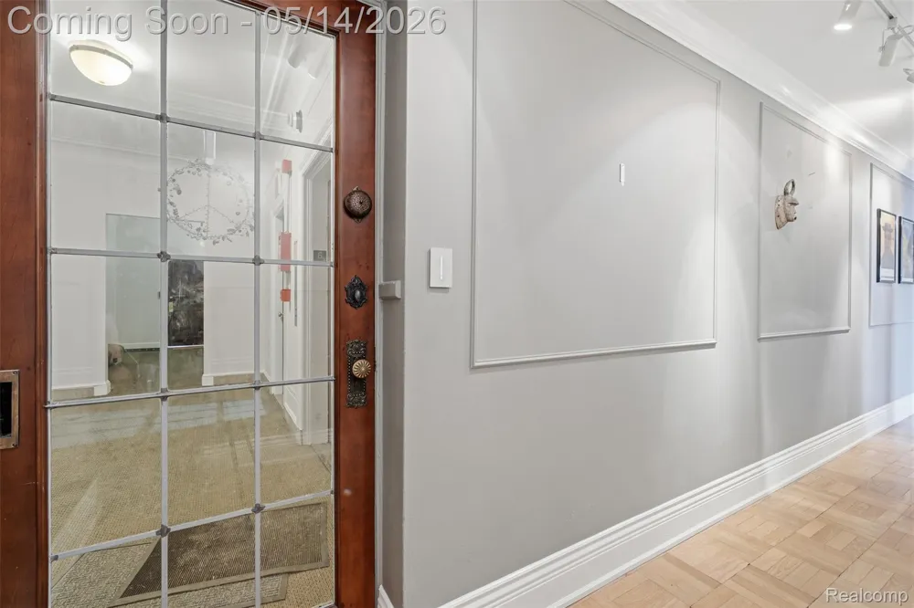 2900 E Jefferson #602 Detroit City, MI 48207