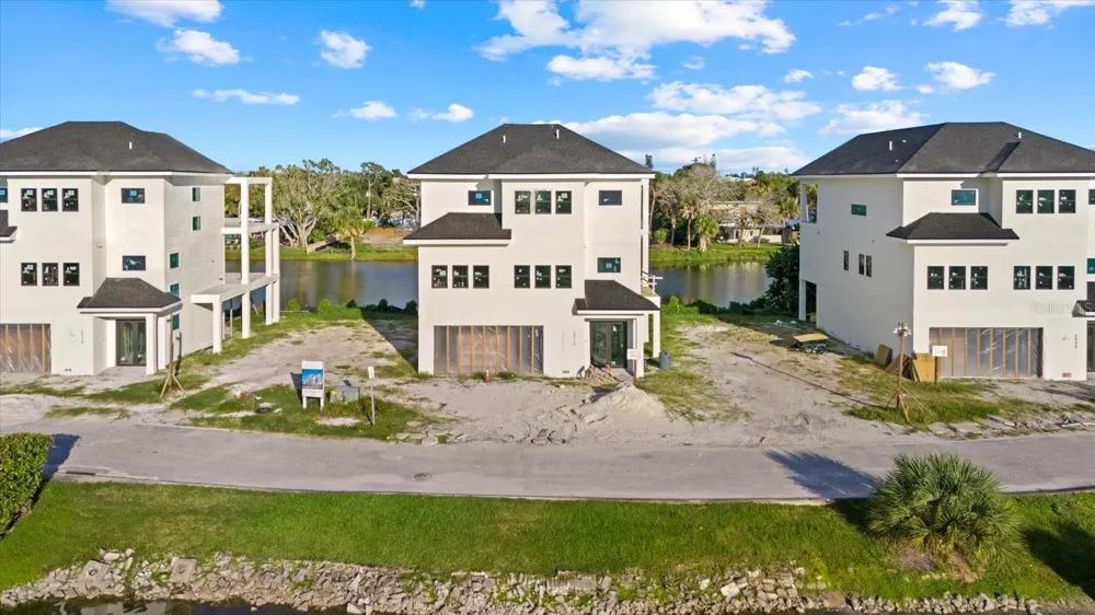 6901 BOCHI CIRCLE Sarasota, FL 34242