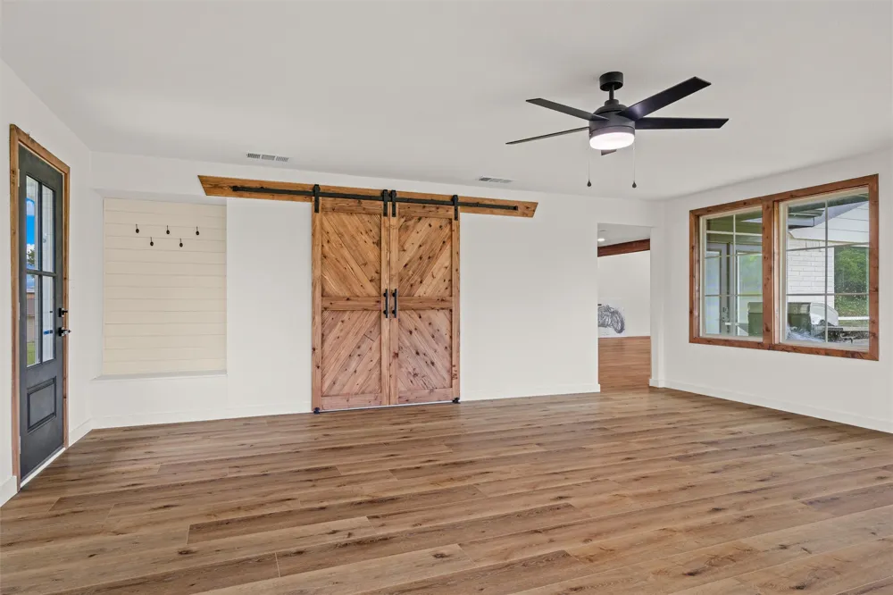 5463 Kelly Drive Roanoke, TX 76262