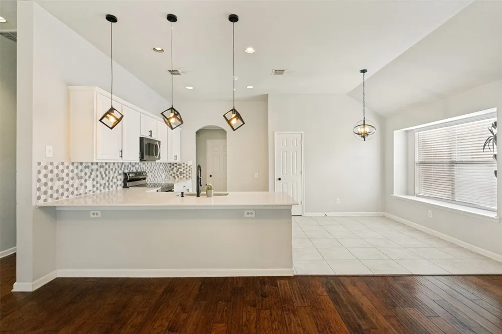 429 Angler Drive Crowley, TX 76036