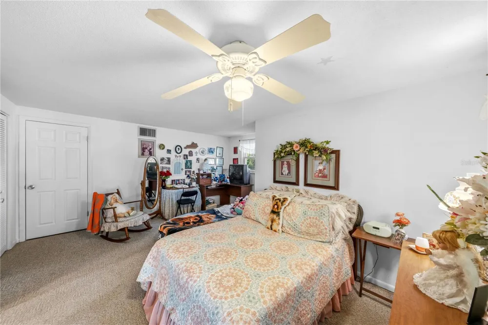 11690 SE 132ND STREET ROAD Ocklawaha, FL 32179