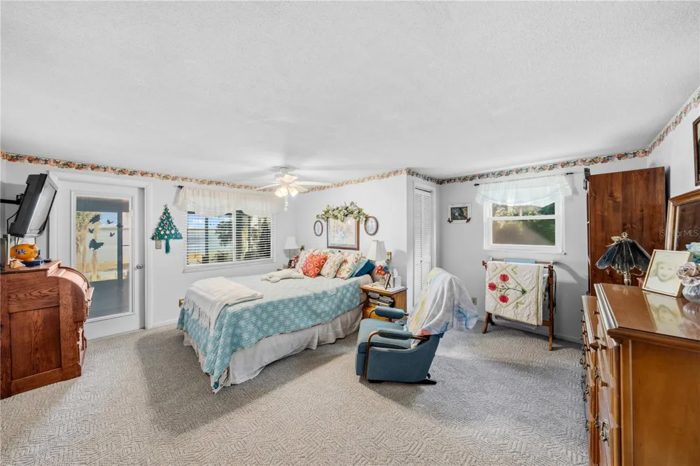 11690 SE 132ND STREET ROAD Ocklawaha, FL 32179