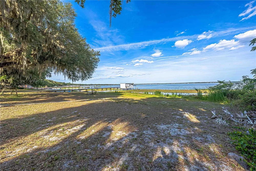 11690 SE 132ND STREET ROAD Ocklawaha, FL 32179