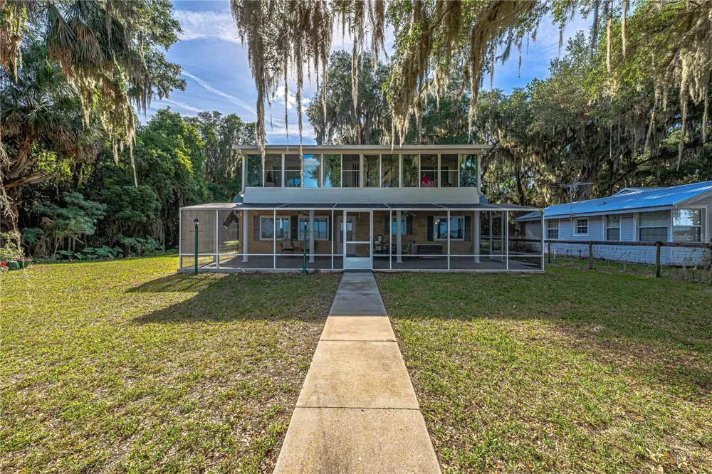 11690 SE 132ND STREET ROAD Ocklawaha, FL 32179
