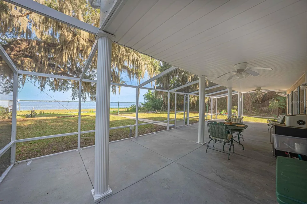 11690 SE 132ND STREET ROAD Ocklawaha, FL 32179