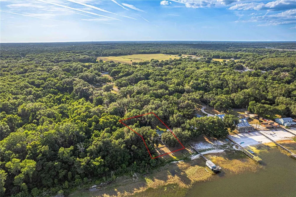 11690 SE 132ND STREET ROAD Ocklawaha, FL 32179