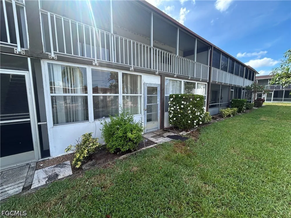 Jackson Street #J3 Fort Myers, FL 33901