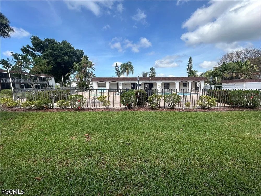 Jackson Street #J3 Fort Myers, FL 33901