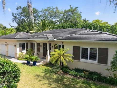 442 Amalfi Ave