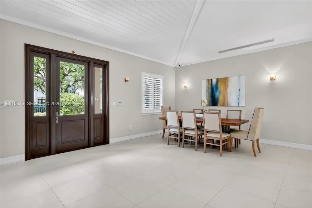 442 Amalfi Ave Coral Gables, FL 33146
