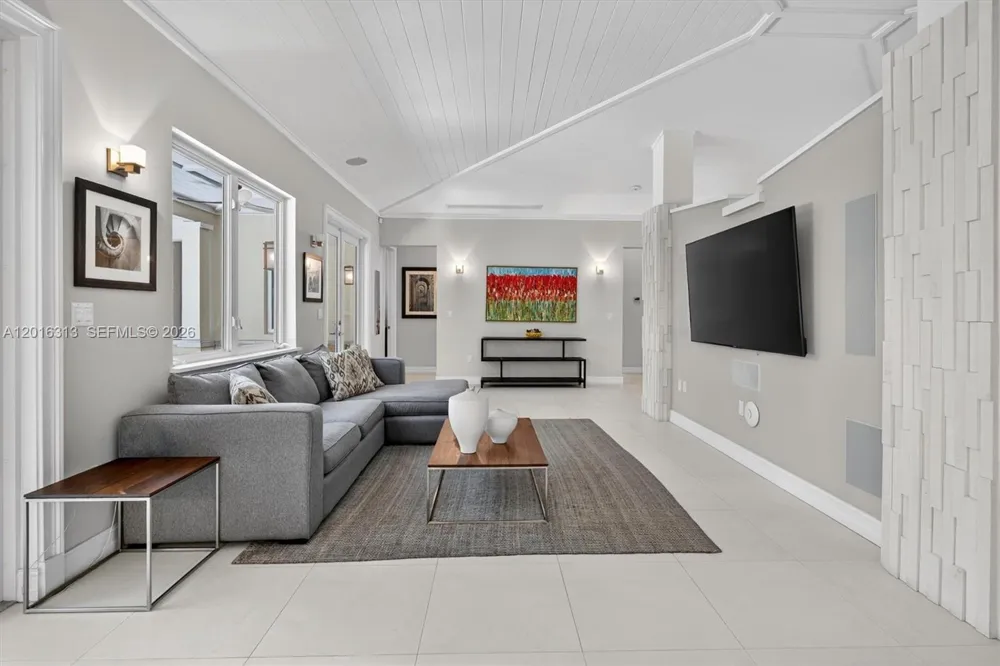 442 Amalfi Ave Coral Gables, FL 33146