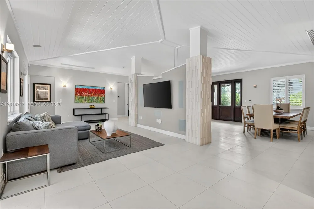 442 Amalfi Ave Coral Gables, FL 33146