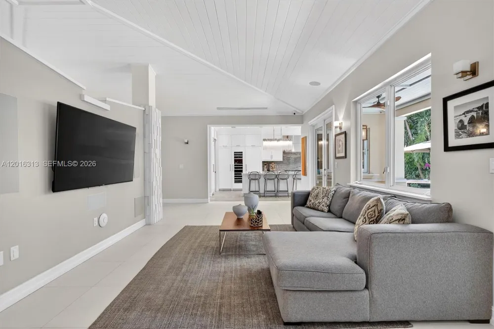 442 Amalfi Ave Coral Gables, FL 33146