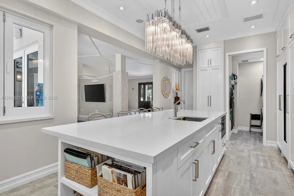 442 Amalfi Ave Coral Gables, FL 33146