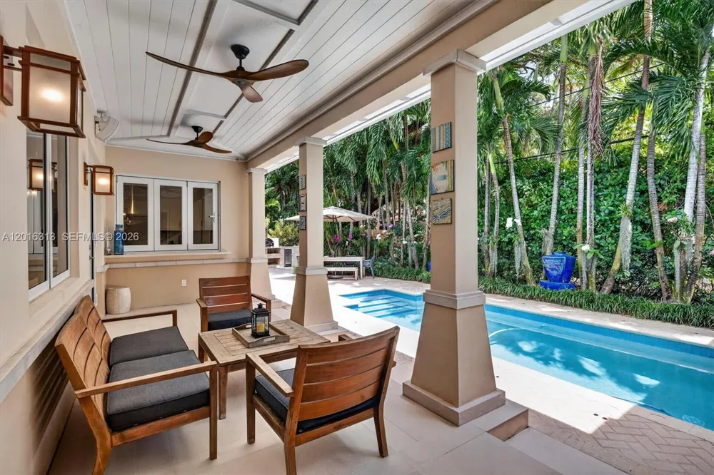 442 Amalfi Ave Coral Gables, FL 33146