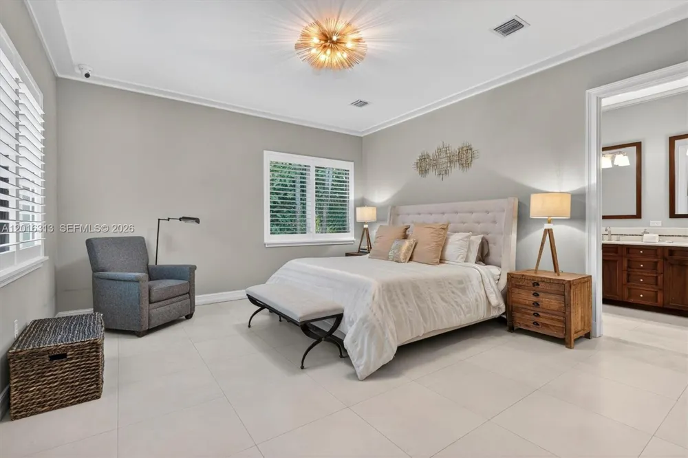 442 Amalfi Ave Coral Gables, FL 33146