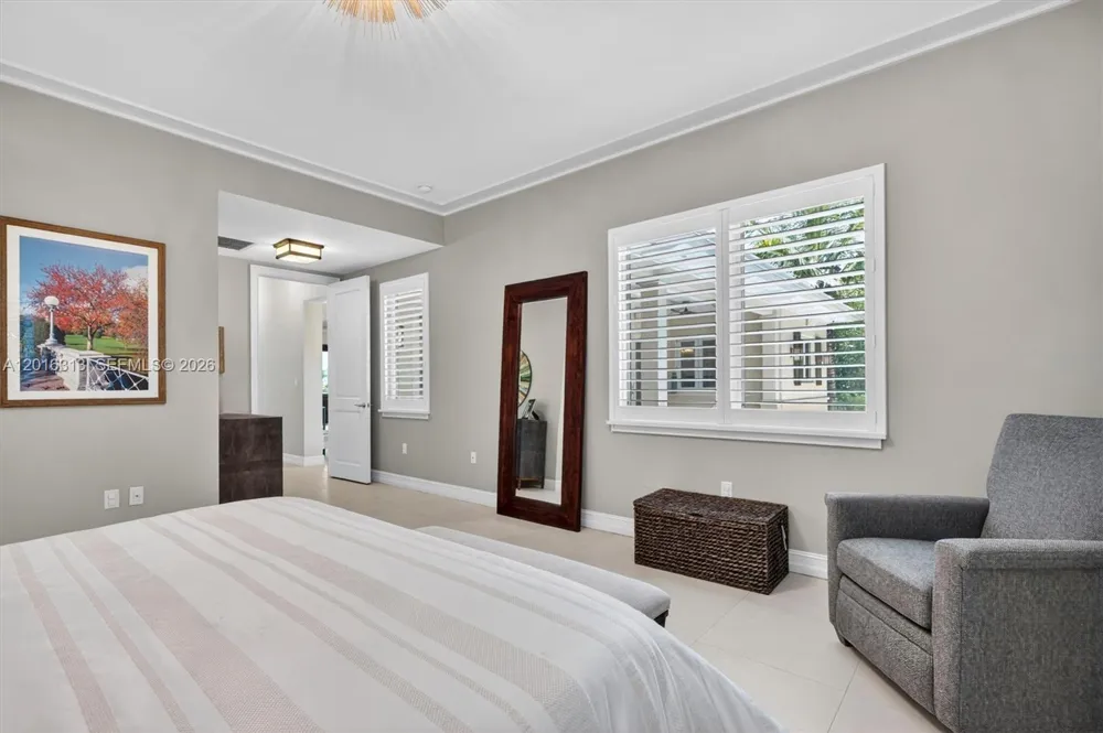 442 Amalfi Ave Coral Gables, FL 33146