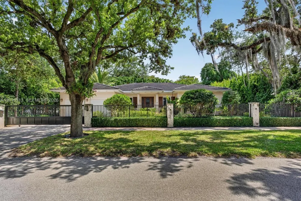 442 Amalfi Ave Coral Gables, FL 33146