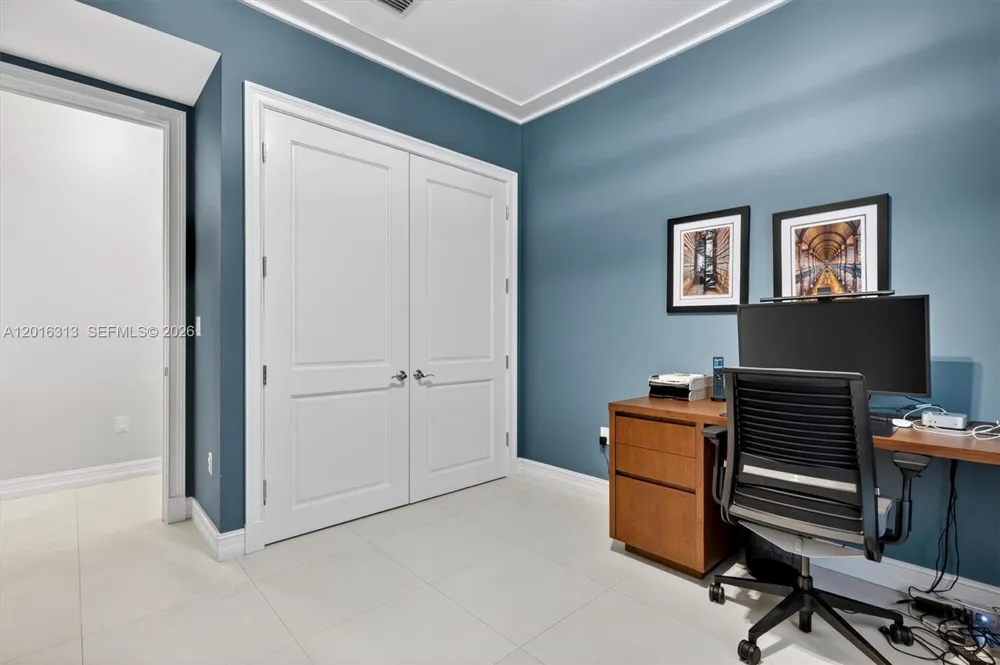 442 Amalfi Ave Coral Gables, FL 33146