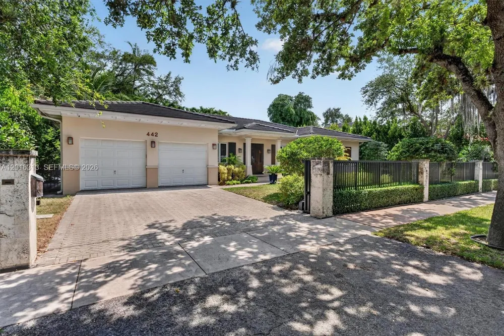 442 Amalfi Ave Coral Gables, FL 33146