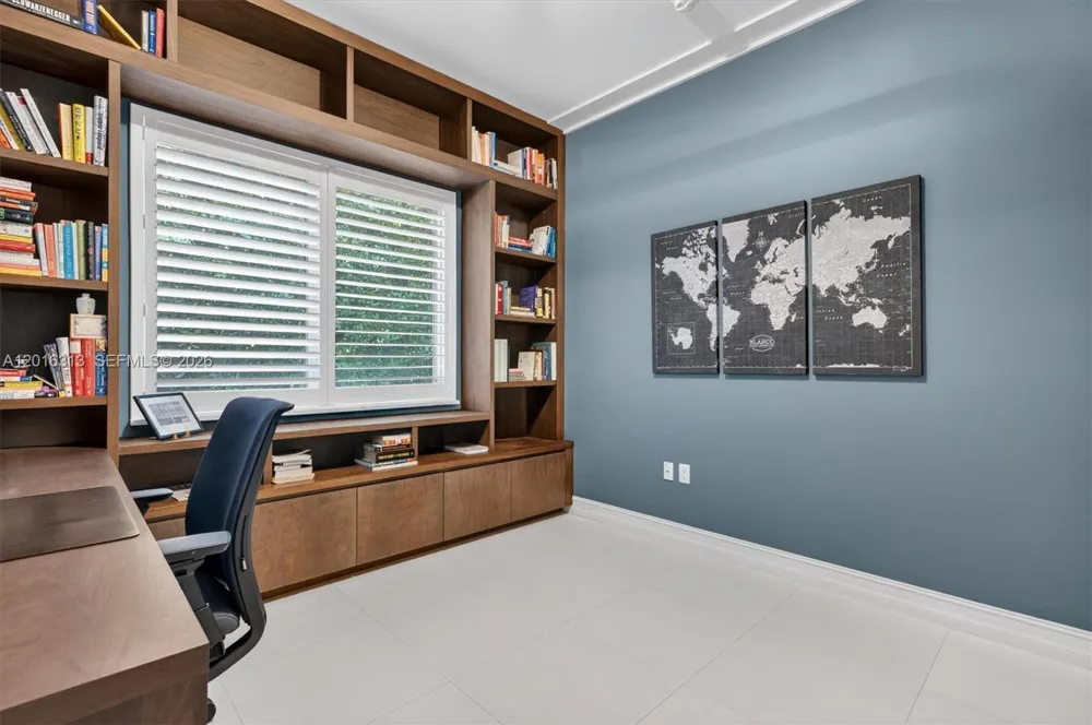 442 Amalfi Ave Coral Gables, FL 33146