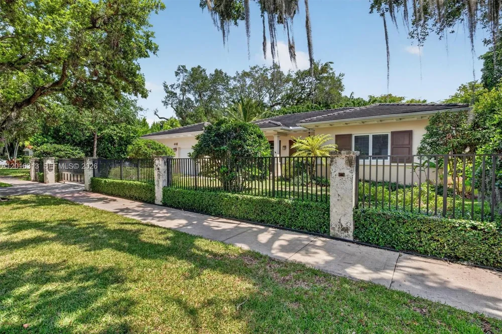 442 Amalfi Ave Coral Gables, FL 33146