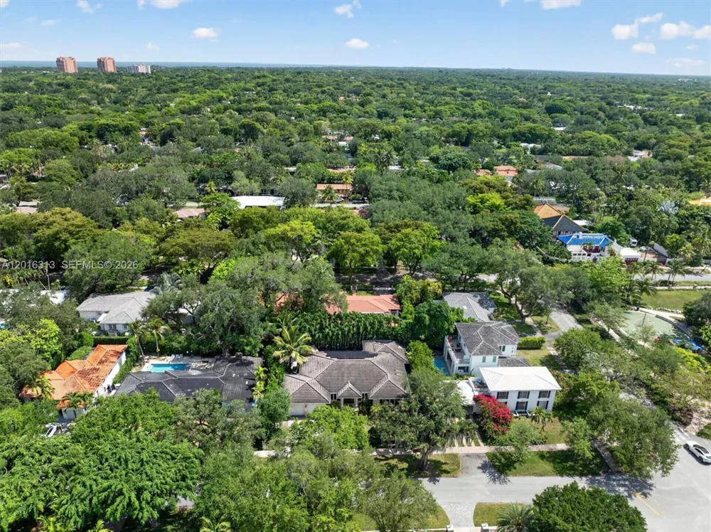 442 Amalfi Ave Coral Gables, FL 33146