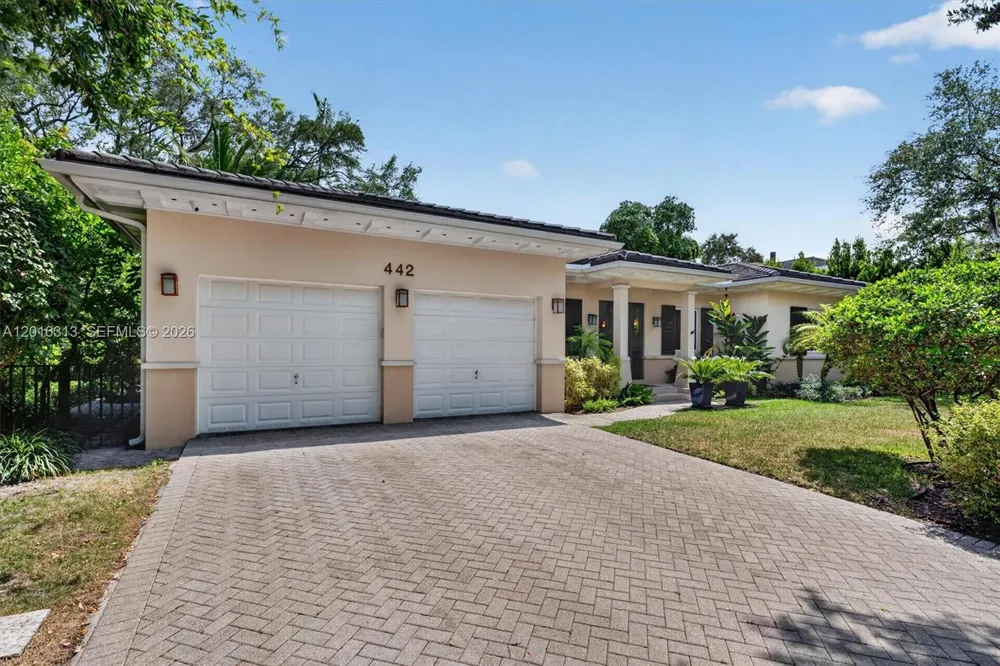 442 Amalfi Ave Coral Gables, FL 33146