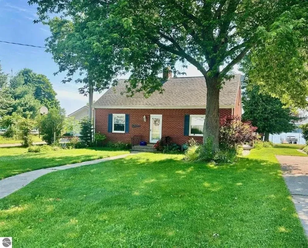 7880 W Cedar Lake Road Oscoda Charter Township, MI 48750