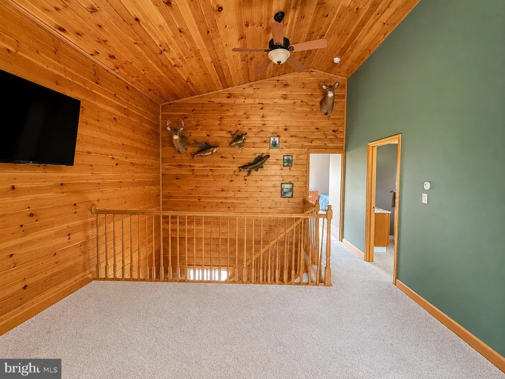 303 FLICKERWOOD Kane, PA 16735