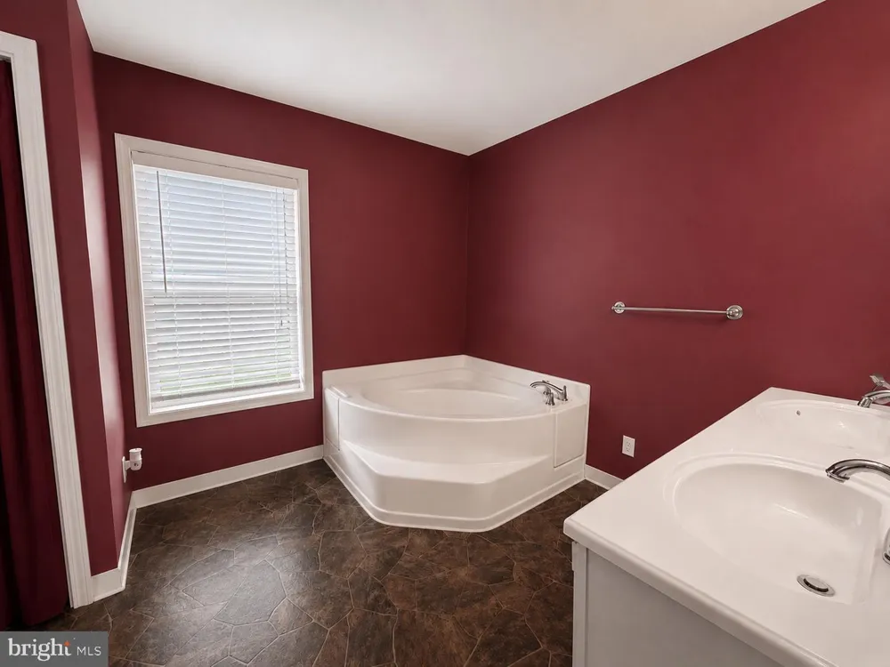 303 FLICKERWOOD Kane, PA 16735