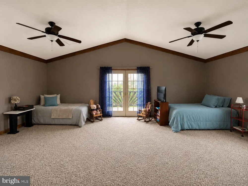 303 FLICKERWOOD Kane, PA 16735