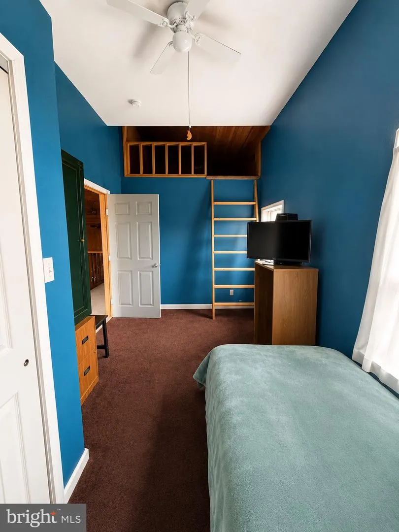 303 FLICKERWOOD Kane, PA 16735