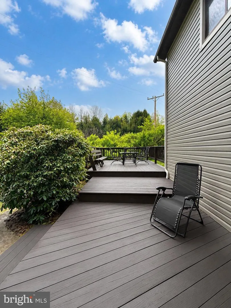 303 FLICKERWOOD Kane, PA 16735