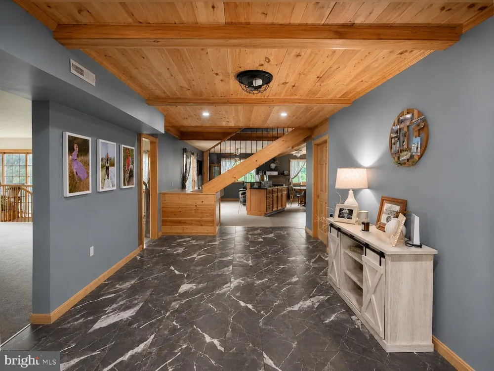 303 FLICKERWOOD Kane, PA 16735