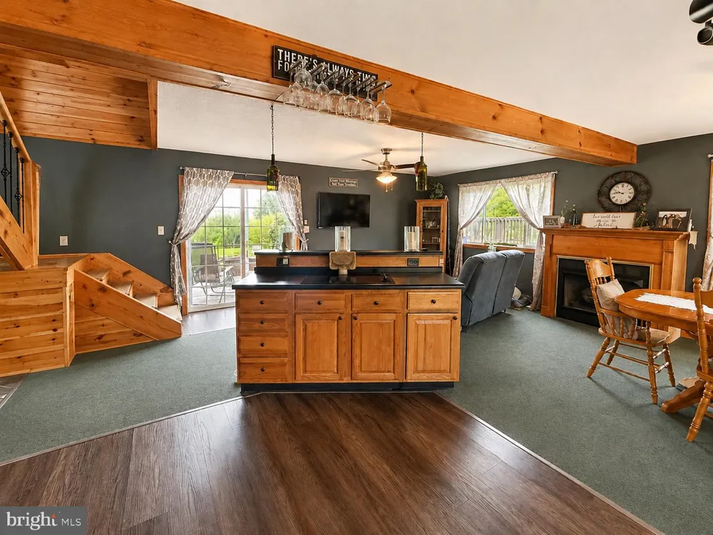 303 FLICKERWOOD Kane, PA 16735
