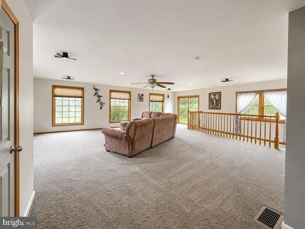 303 FLICKERWOOD Kane, PA 16735