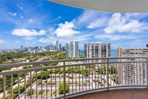 2475 Brickell Ave #2206