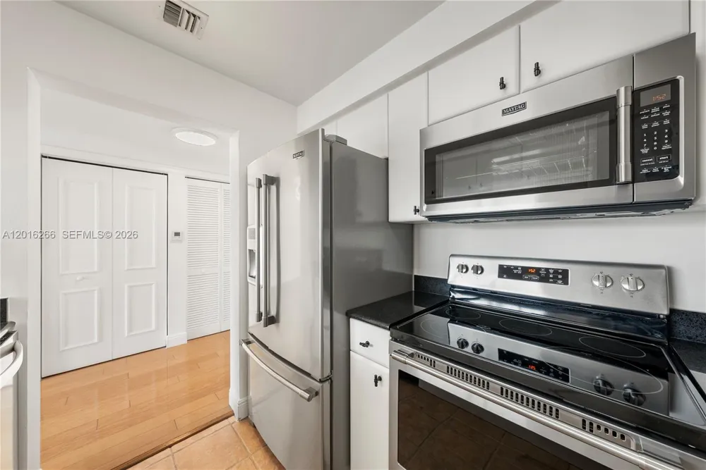 2475 Brickell Ave #2206 Miami, FL 33129