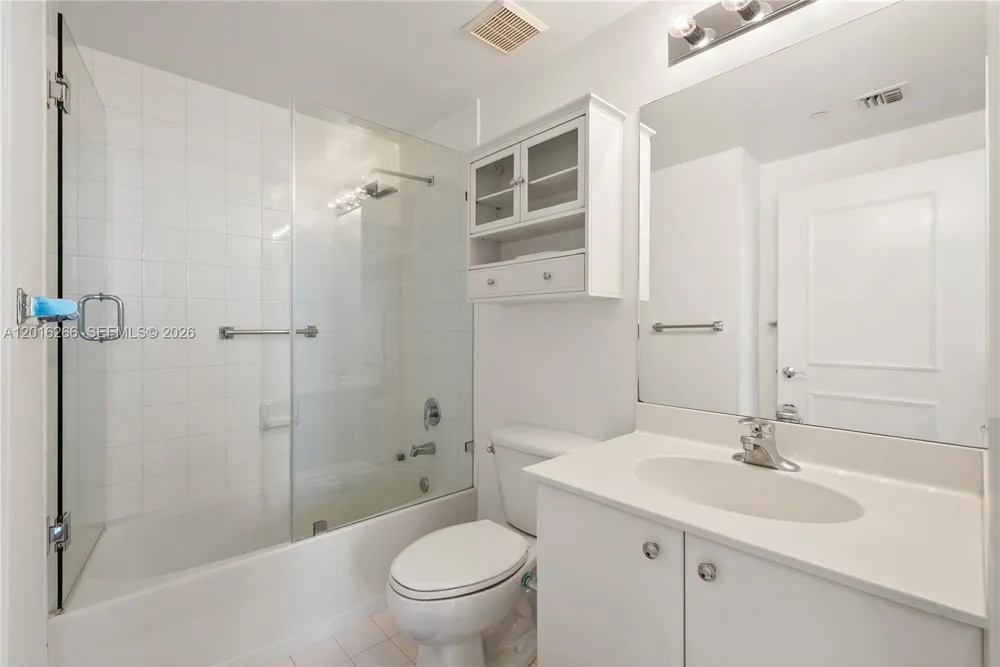 2475 Brickell Ave #2206 Miami, FL 33129