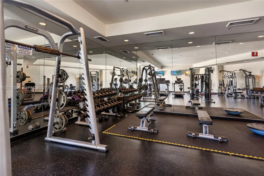 2475 Brickell Ave #2206 Miami, FL 33129